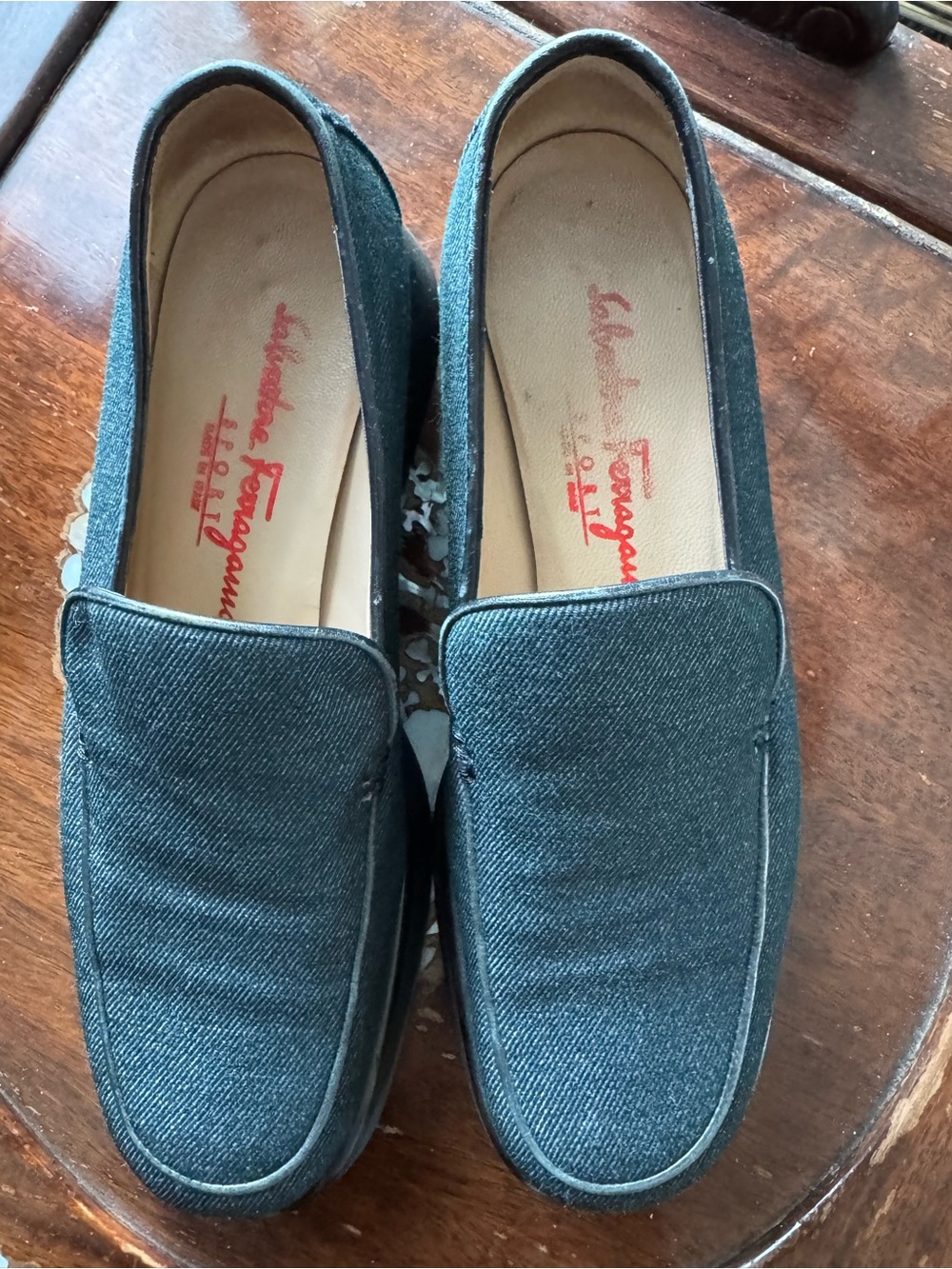 Salvatore Ferragamo women’s blue navy Loafers